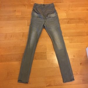 H&M Mama skinny jeans
